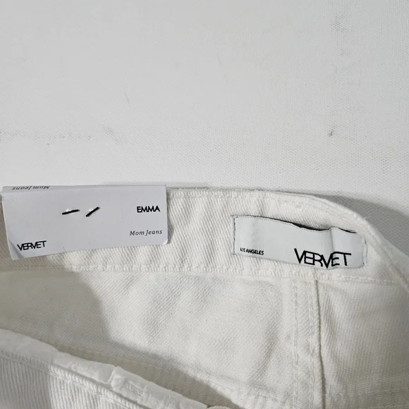 NWT Vervet Women's Emma Denim Distressed Frayed Mom Jeans White Size 26 B22 - Picture 3 of 10